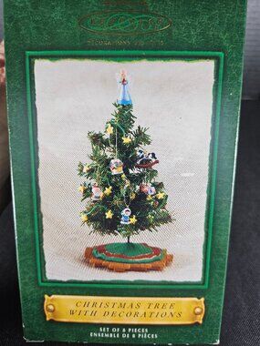 Hallmark 2002 Keepsake Mini Christmas Tree With Decorations 8 Piece Set